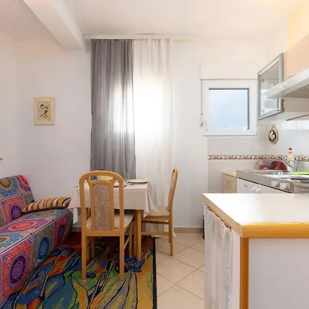 Pilicari (adults Only) Ровинь