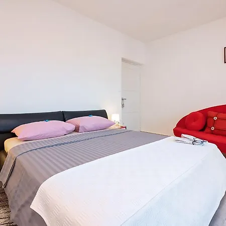 Pilicari (adults Only) Ровинь