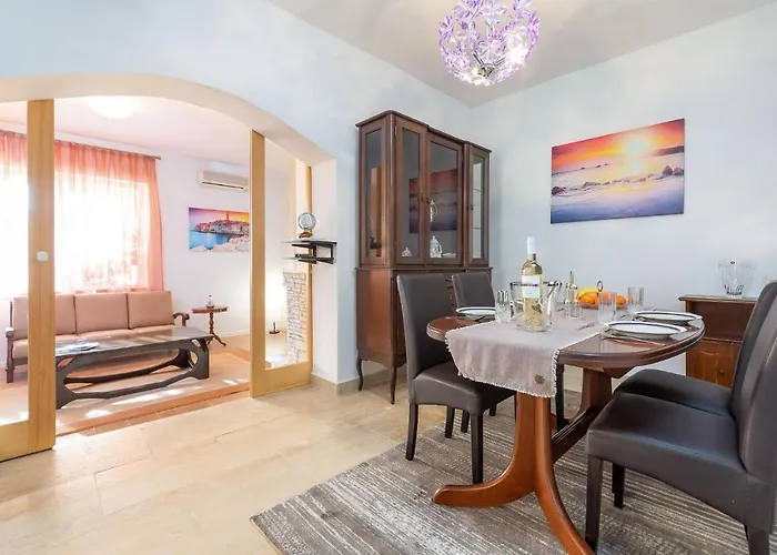 Pilicari (adults Only)